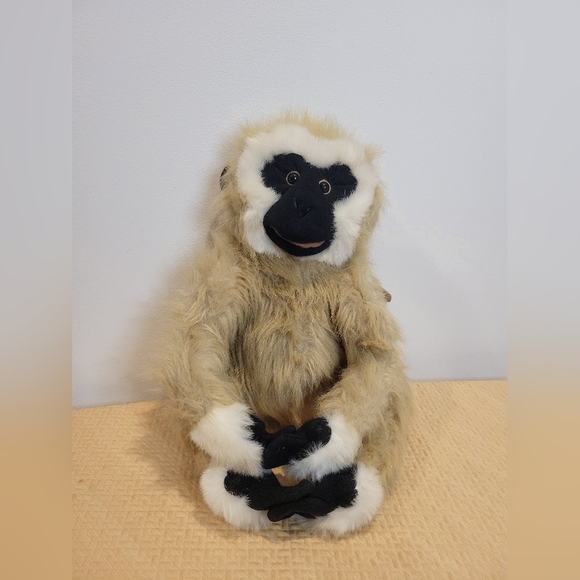 New Folkmanis Gibbon Ape Puppet Stuffy - Picture 1 of 5